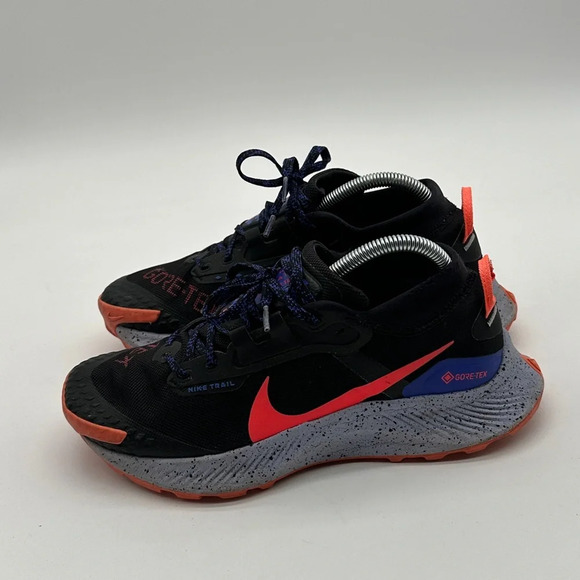 Nike Pegasus Trail 3 GTX Core-Tex Black Flash Crimson DC8794-002 Hiking Shoe 8.5 - Picture 1 of 10
